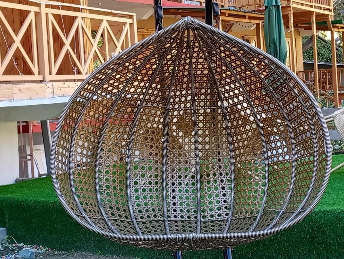 Rrr Resorts Tirthan Valley By Rrr Hotels & Resorts Banjār Buitenkant foto